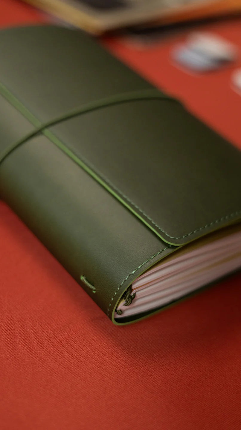 Creator's Friend Refillable Folio Trifold - (Olive Green)