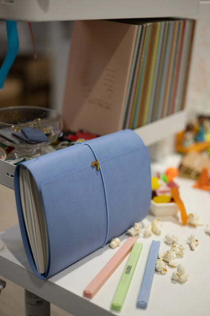 Creator's Friend Refillable Folio Trifold - (Periwinkle Blue)